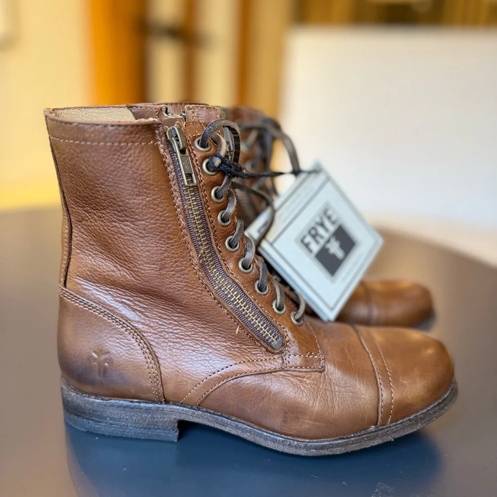 RARE! Frye‎ Womens VINTAGE INSPIRED Tyler Double Zip-SVL Boot, Cognac, 6, NO BOX
